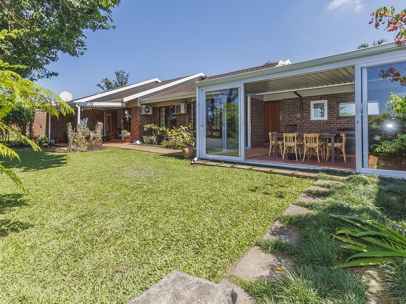 Private and Secure Townhouse For sale in Hatton Estate - Photo 2