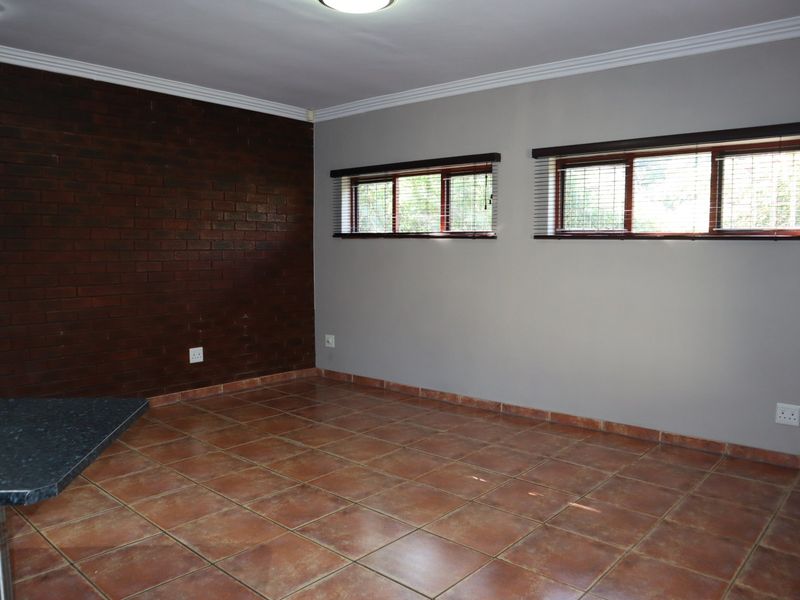 Stunning 2 bedroom cottage to let - Photo 7