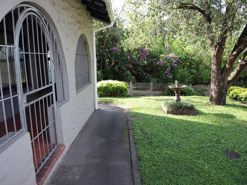 Stunning 2 bedroom cottage to let - Photo 3