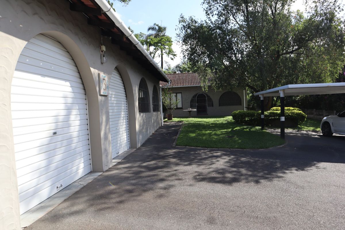 STUNNING 3 BEDROOM HOUSE WITH A FULLY SELF CONTAINED 2 BEDROOM 80M2 COTTAGE - Photo 3