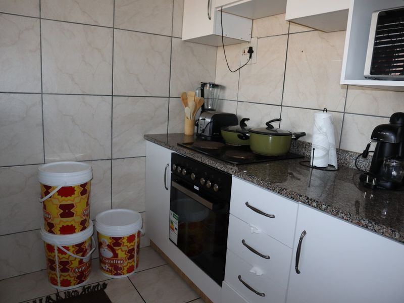 2 BEDROOM FLAT CONVENIENTLY LOCATION FOR EASY LIVING - Photo 7