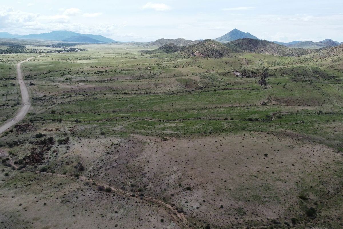 Own a Slice of Namibian Paradise – Lifestyle Agricultural Land with Panoramic Views - Photo 2
