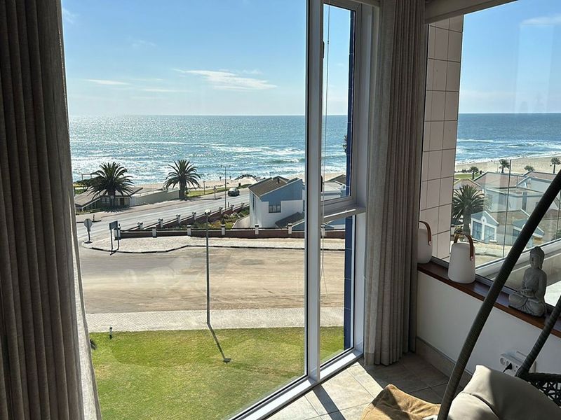 Penthouse Perfection – Coastal Luxury in Swakopmund - Photo 8
