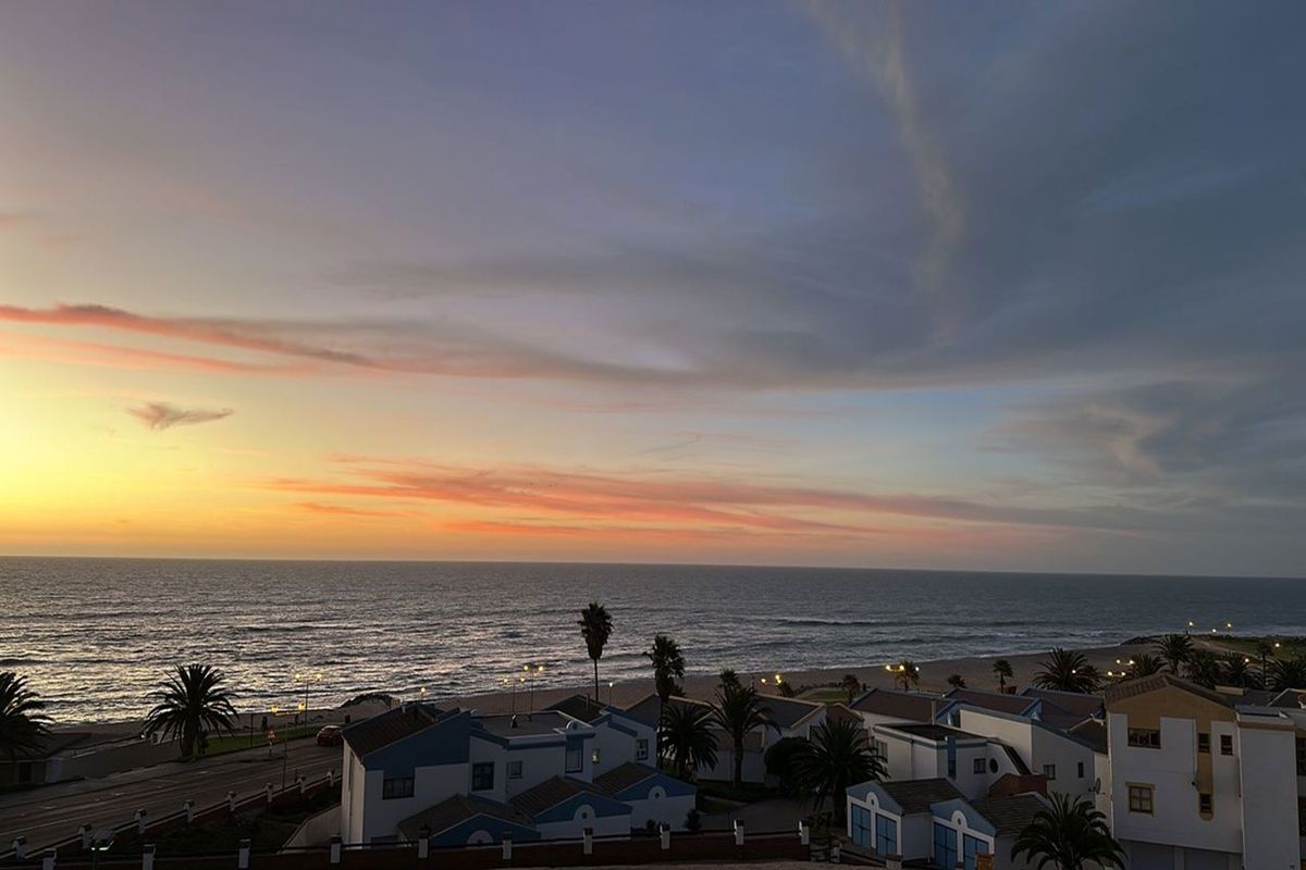 Penthouse Perfection – Coastal Luxury in Swakopmund - Photo 4