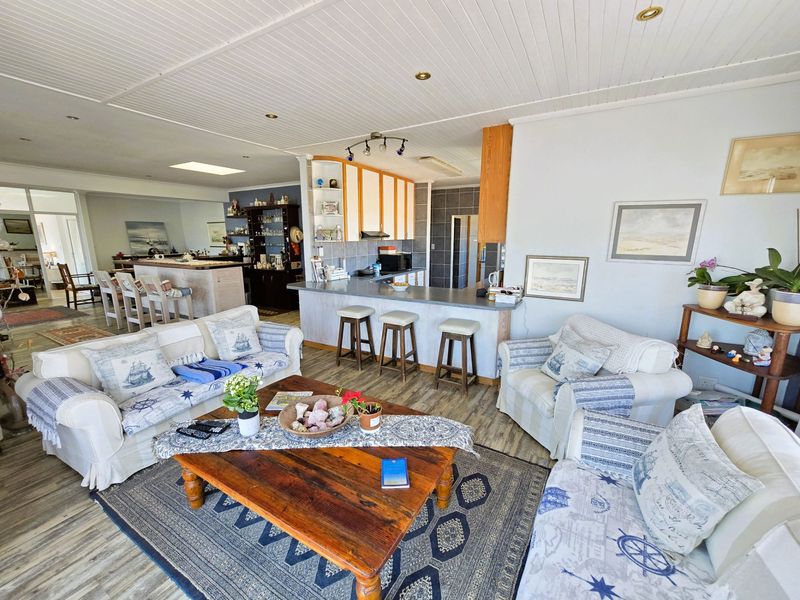 Charming Beachside Home in Sought-After Vogelstrand - Photo 4