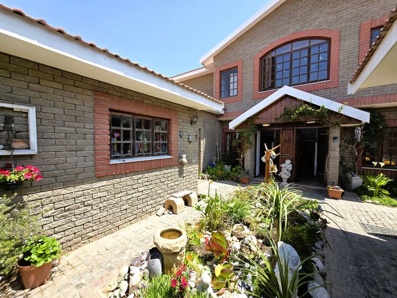 Charming Beachside Home in Sought-After Vogelstrand - Photo 2