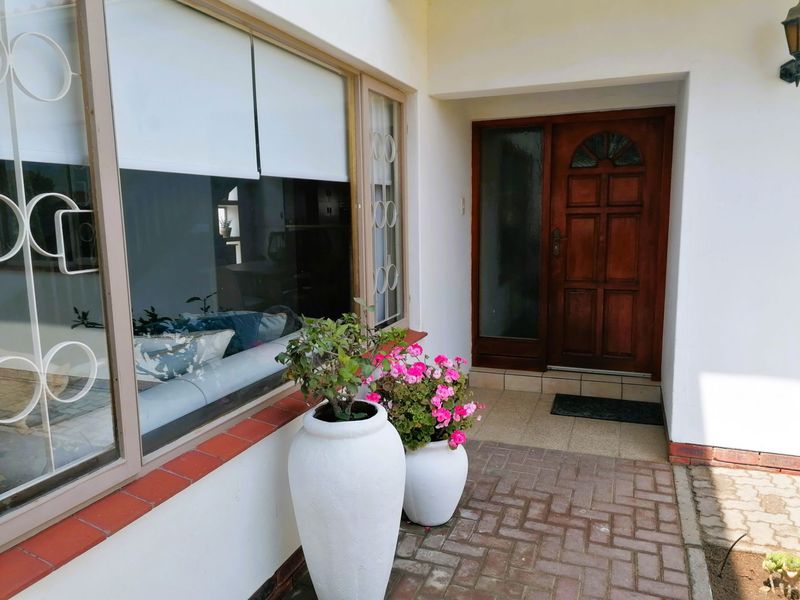 A Warm, Character-Filled Home with Space to Breathe - Photo 2