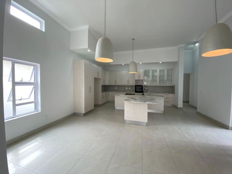 Coastal Bliss Awaits: Stunning Brand-New Family Home - Photo 10