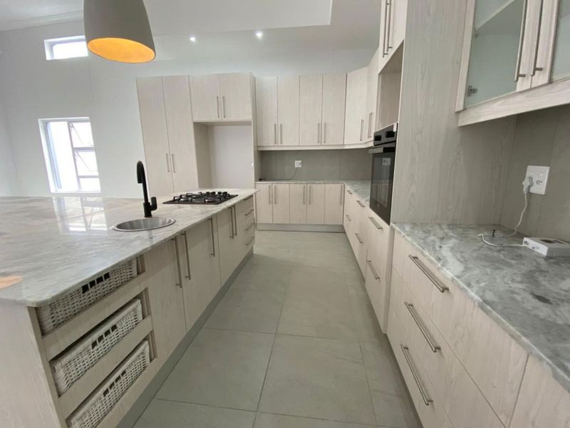 Coastal Bliss Awaits: Stunning Brand-New Family Home - Photo 7