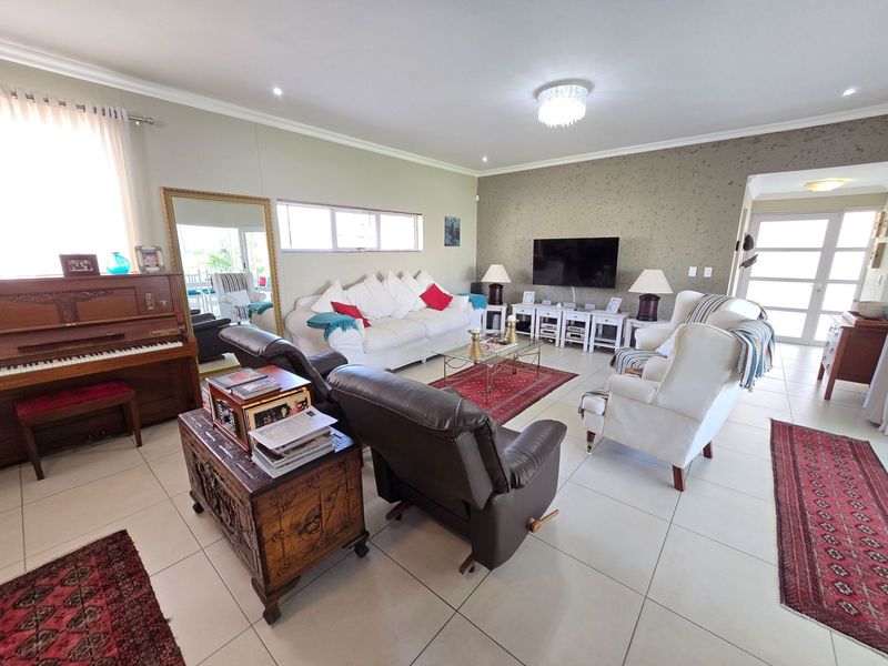 Charming Double-Story Family Home - Photo 6