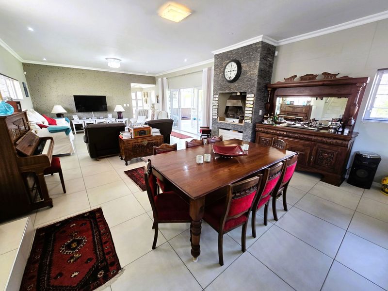 Charming Double-Story Family Home - Photo 10