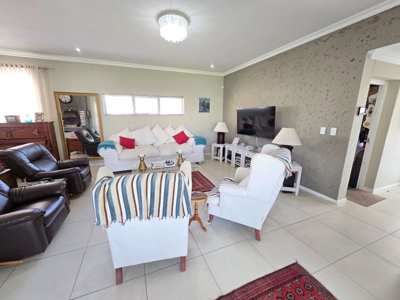 Charming Double-Story Family Home - Photo 9