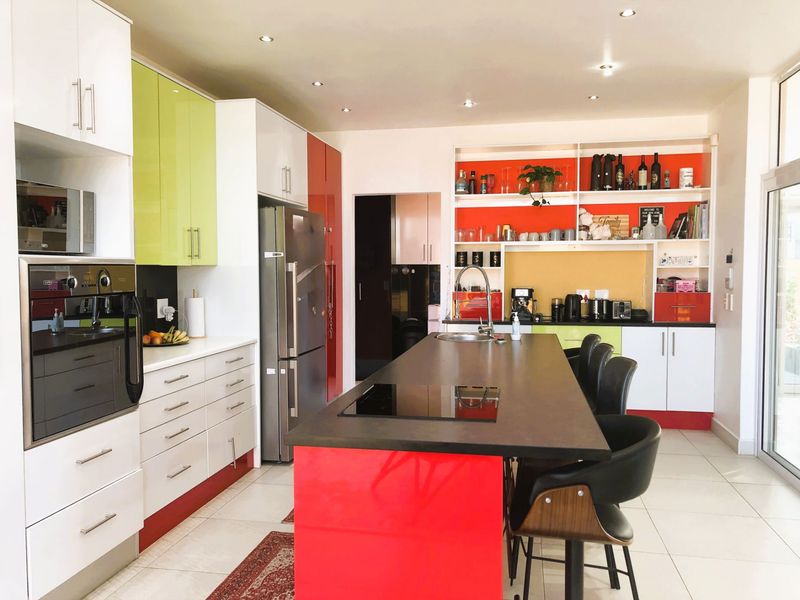 Modern Family Home – Available to Family Tenants Only - Photo 4