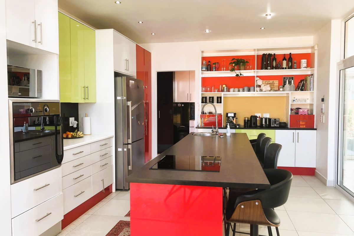 Modern Family Home – Available to Family Tenants Only - Photo 4