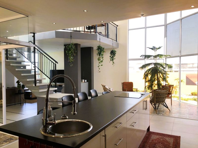 Modern Family Home – Available to Family Tenants Only - Photo 6