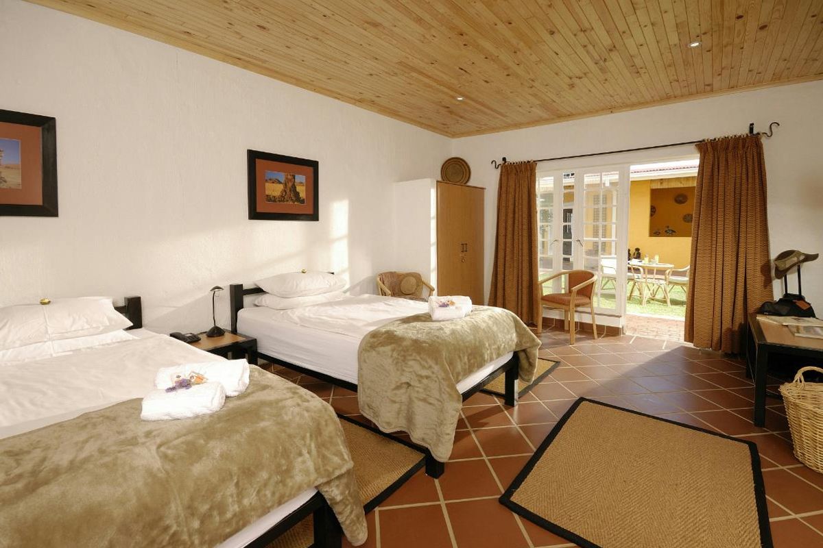 Popular Hotel Pension B&B - Photo 5