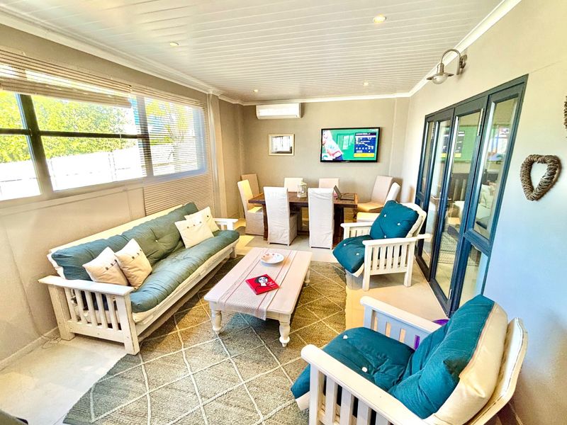 Luxury townhouse with modern finishes and views! - Photo 8