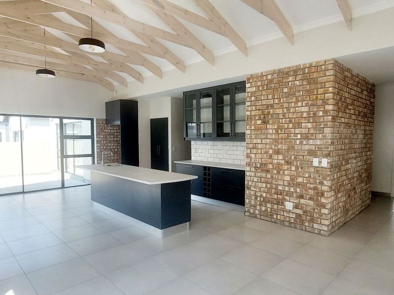 Newly Built Freestanding Home in Kramersdorf - Photo 5