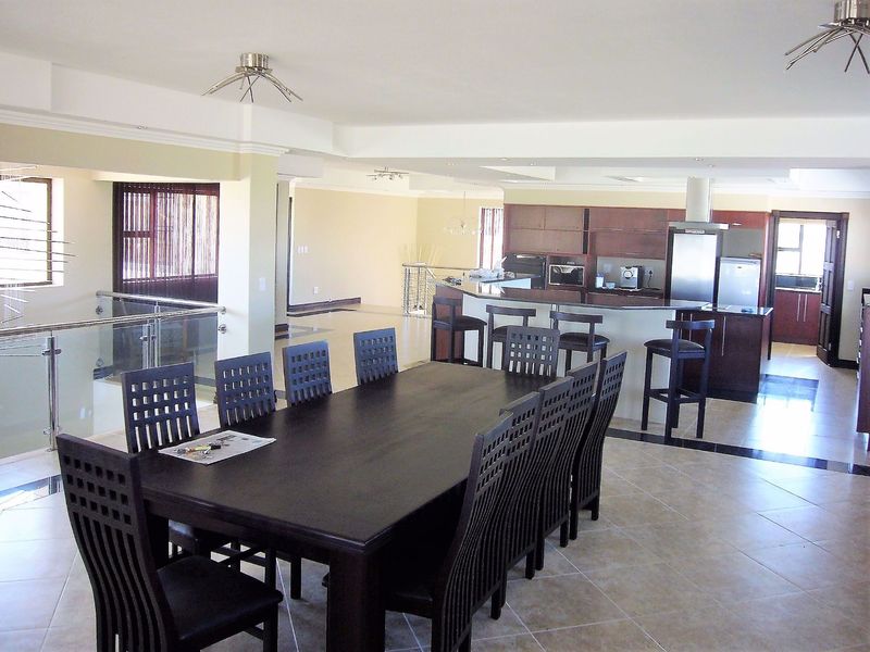 Exquisite Coastal Residence - Photo 7