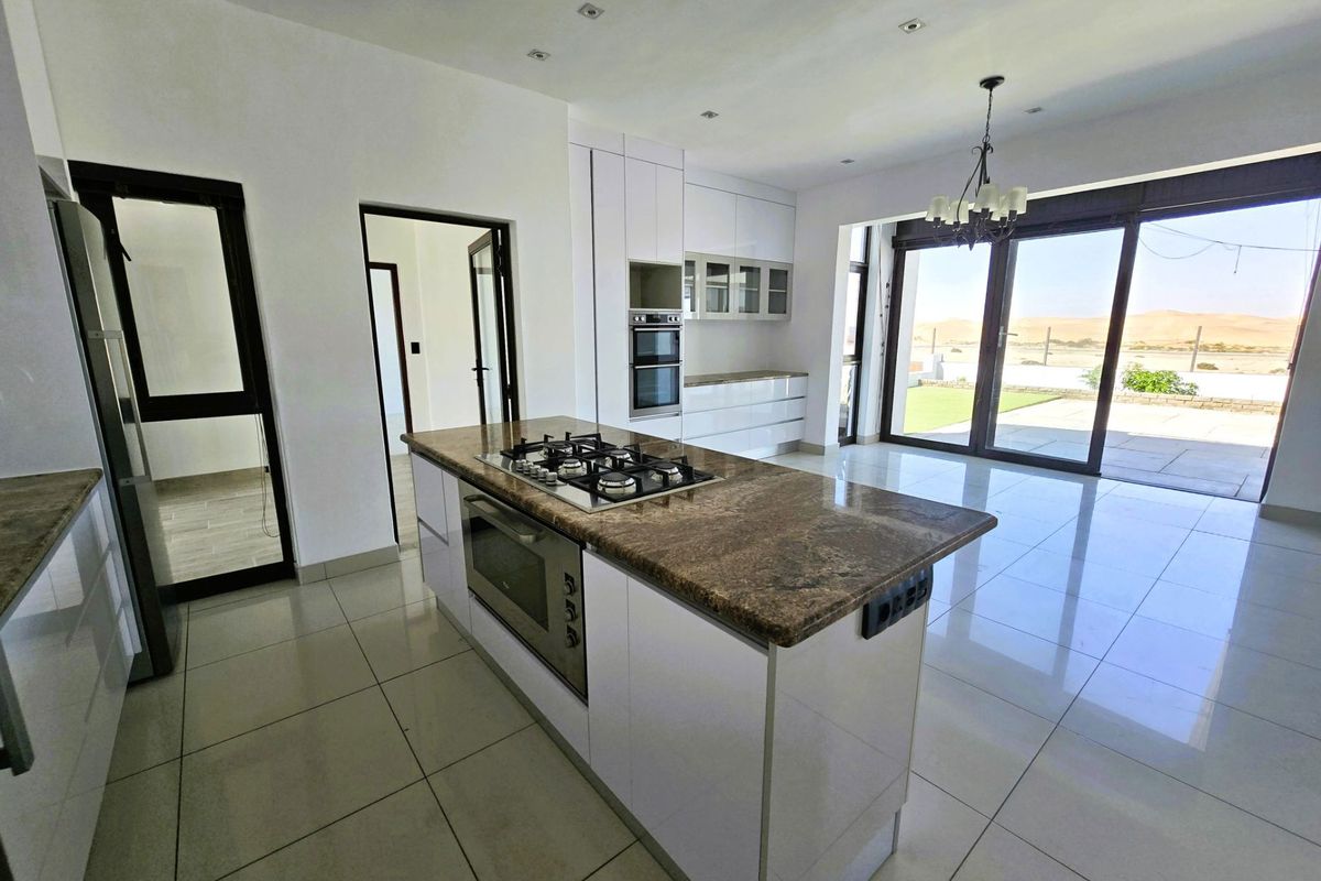 A Refined Family Residence Where Elegance Meets Everyday Living - Photo 4