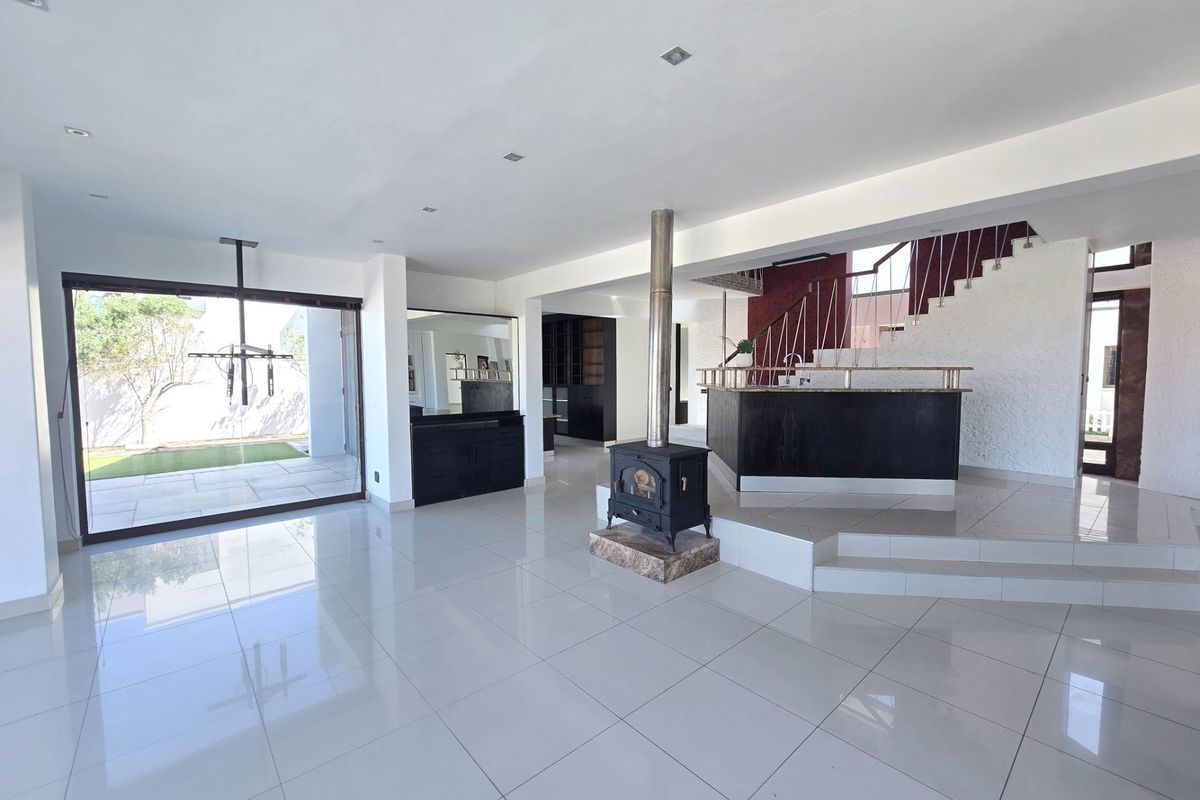 A Refined Family Residence Where Elegance Meets Everyday Living - Photo 2