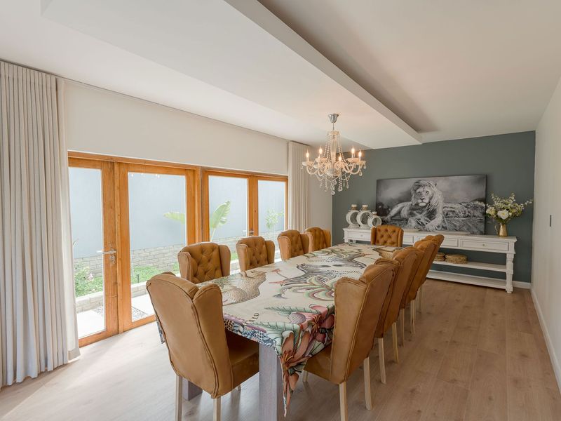 Coastal Beauty With Endless Ocean Views - Photo 10