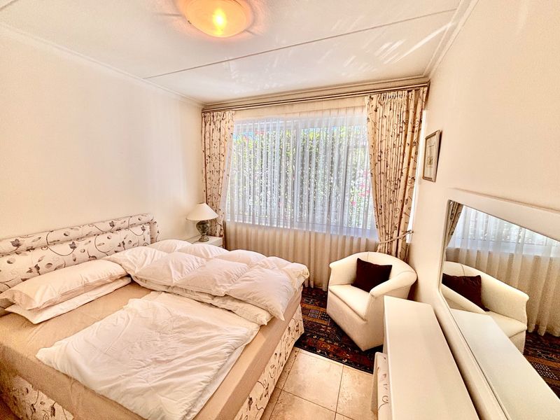 Elegant European Villa located in Luxury Hill. - Photo 3