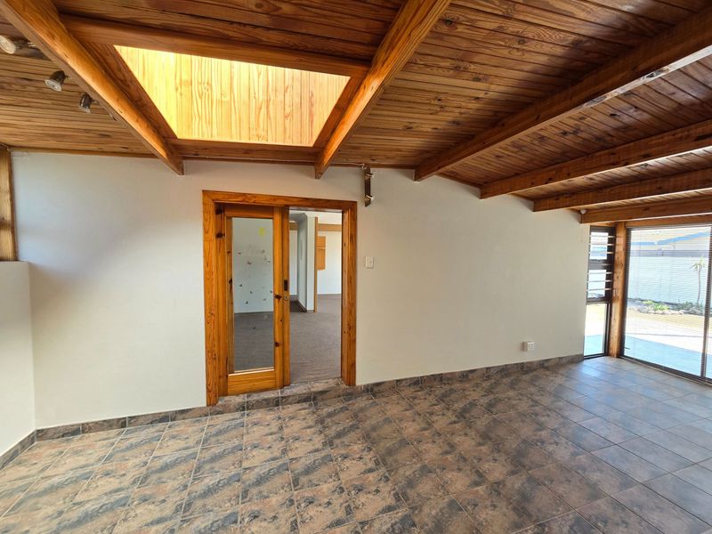 Spacious Home with Excellent Family Appeal - Photo 10