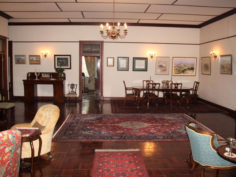 Timeless elegance in the heart of Klein Windhoek - Photo 5