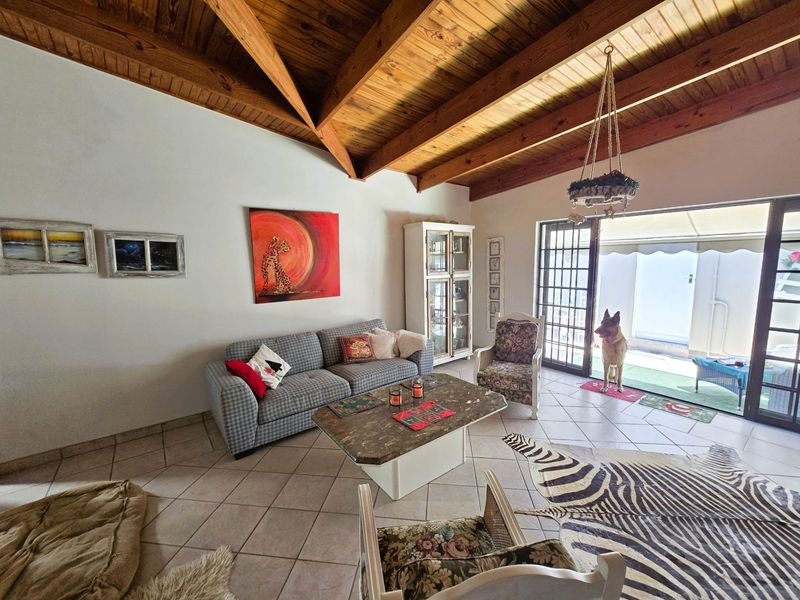 Versatile Coastal Home - Photo 2