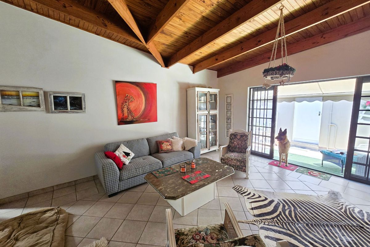 Versatile Coastal Home - Photo 2