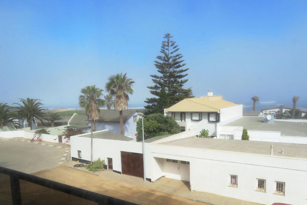 Elegant Coastal Living — One Street from the Beach - Photo 4