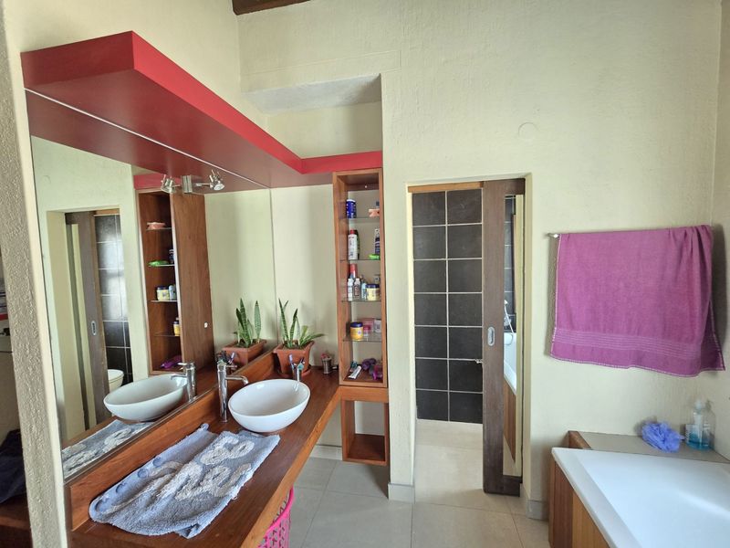 Experience Golf Estate Living with Style and Serenity - Photo 10