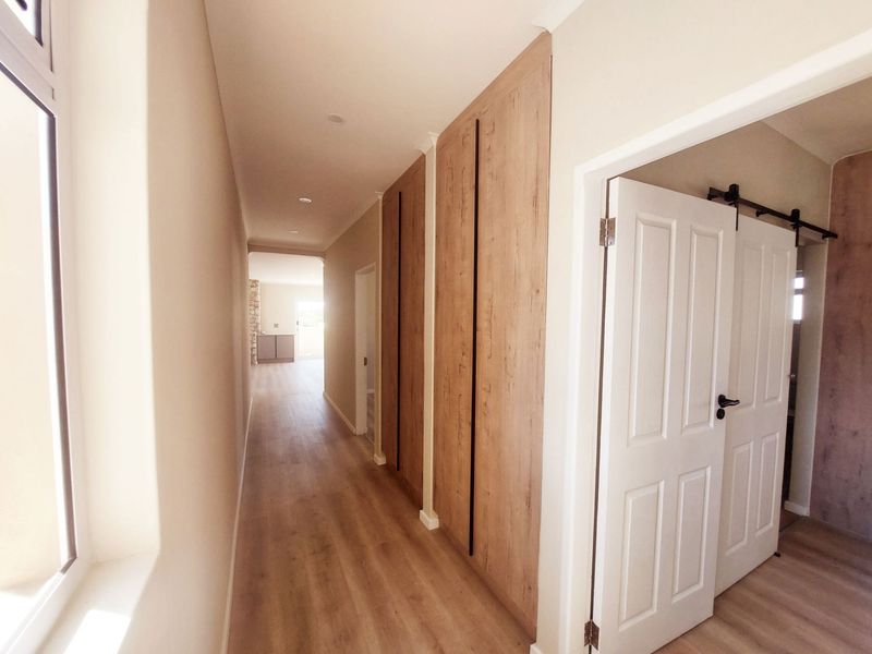 Experience Modern Comfort and Luxury at Rossmund Golf Resort - Photo 7