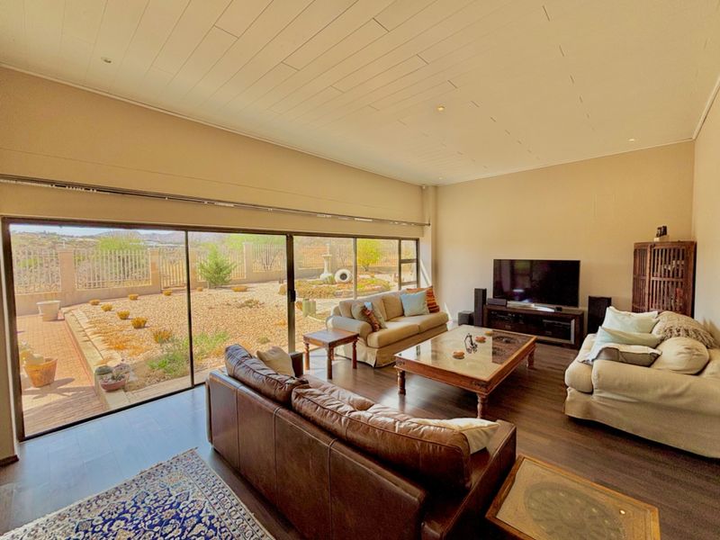 Exceptional value for those seeking a flexible living solution in a prime location. - Photo 6