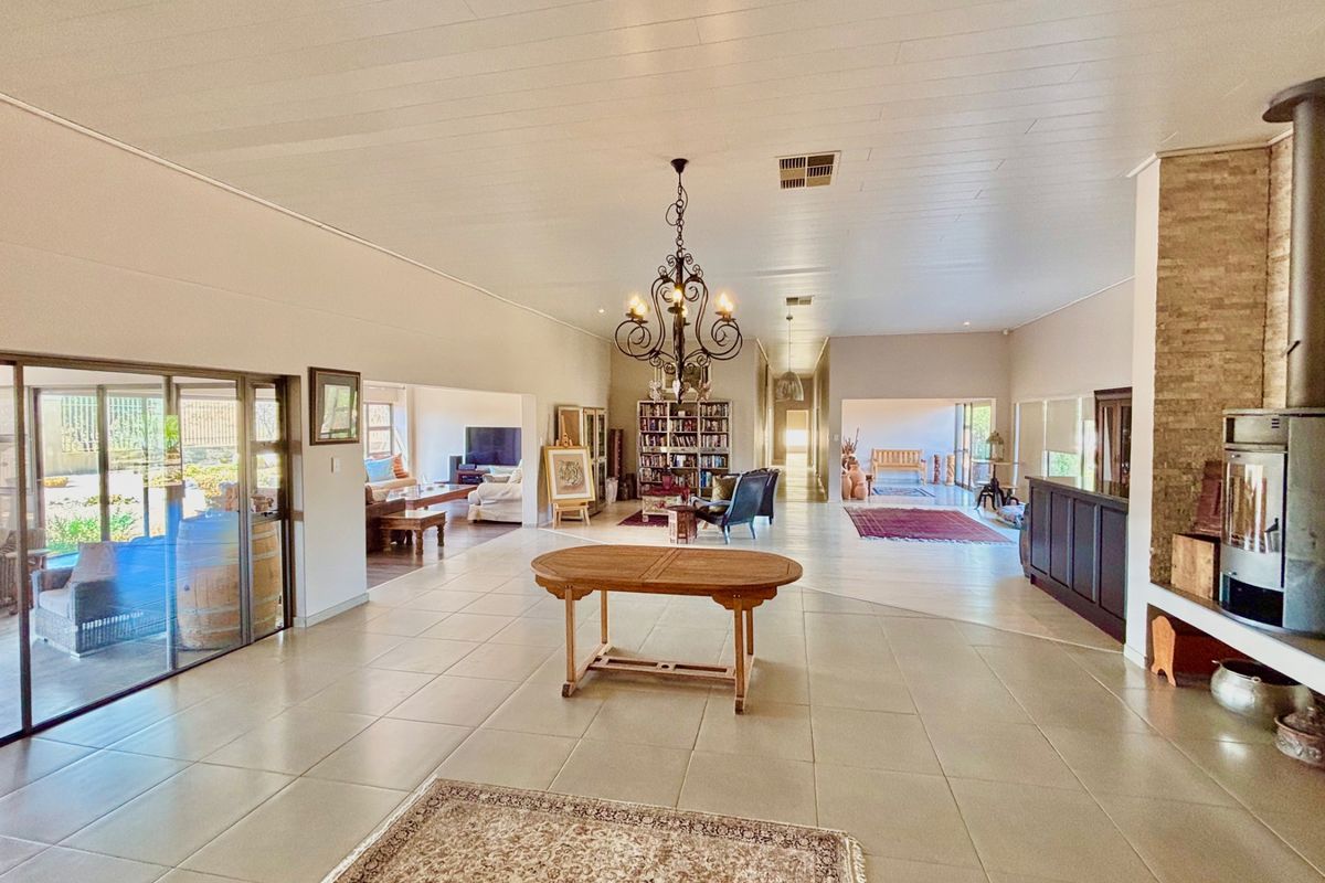 Exceptional value for those seeking a flexible living solution in a prime location. - Photo 3
