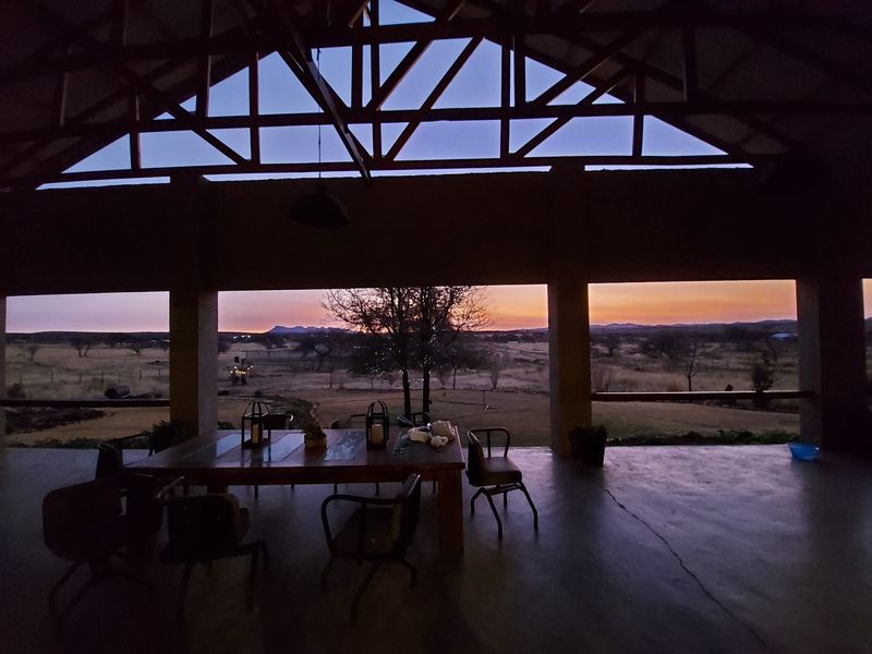 Luxurious, off the grid lifestyle - Photo 8