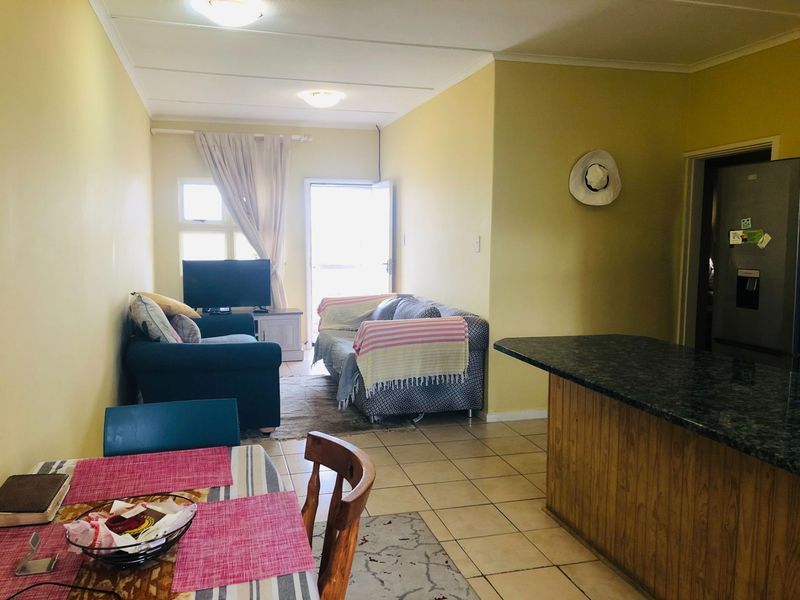 Charming 2-Bedroom Apartment in a Convenient Location! - Photo 5