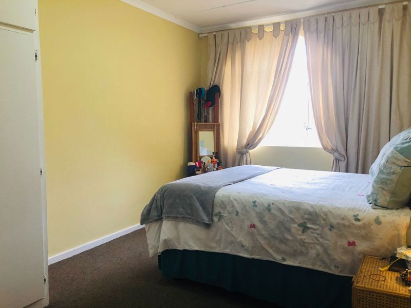 Charming 2-Bedroom Apartment in a Convenient Location! - Photo 10