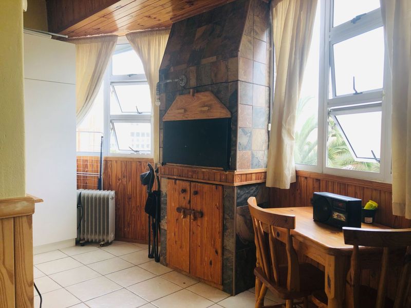 Charming 2-Bedroom Apartment in a Convenient Location! - Photo 8