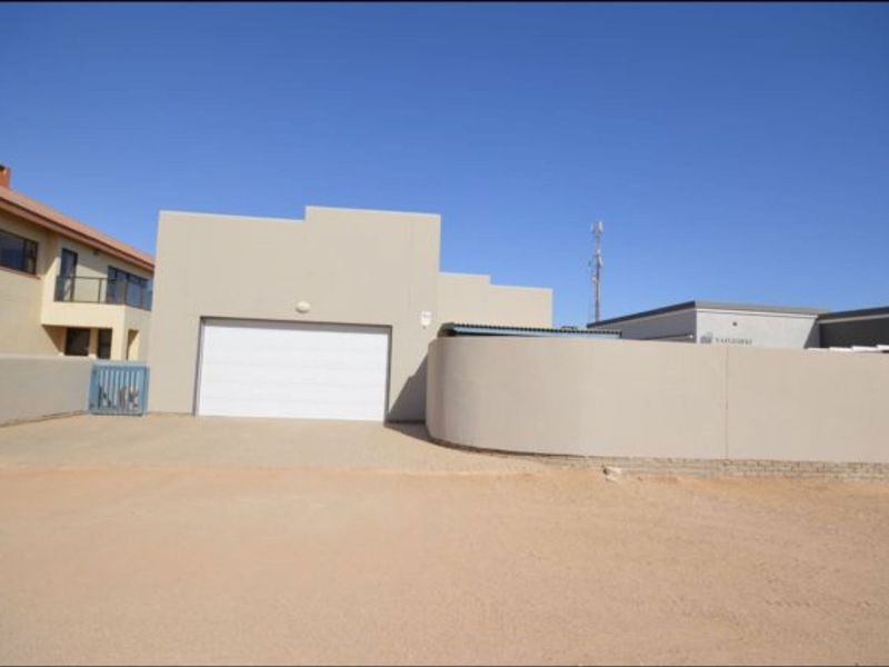 Perfect Family Home in Henties Bay - Photo 3