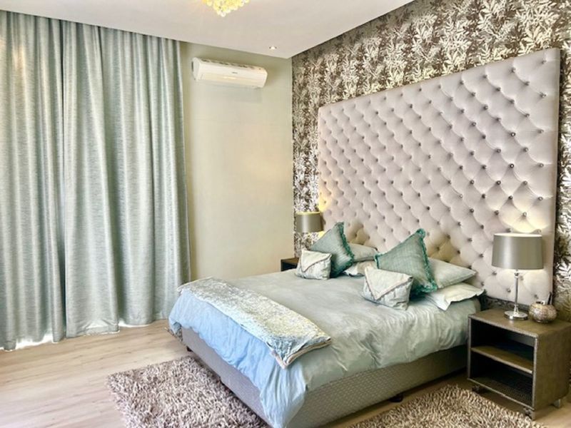 Designer luxurious home on offer. - Photo 6