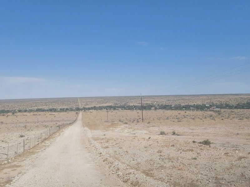 Plot for sale with a stunning view - Photo 3