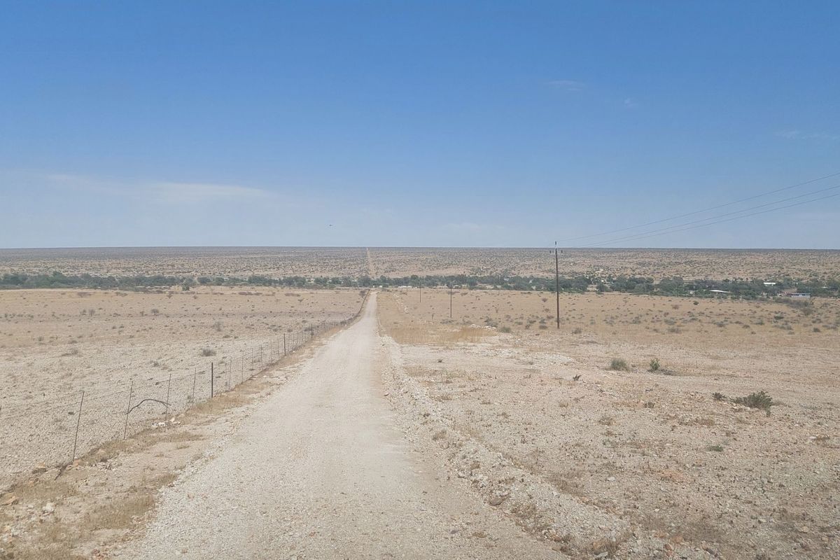 Plot for sale with a stunning view - Photo 5