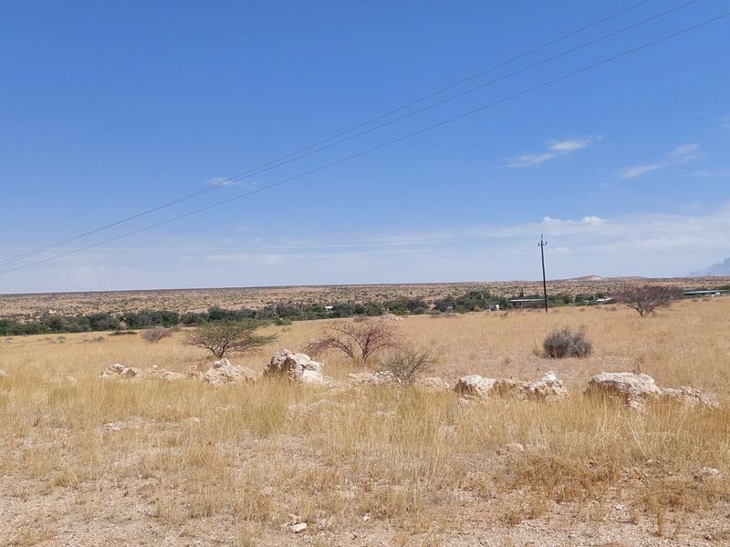 Plot for sale with a stunning view - Photo 2