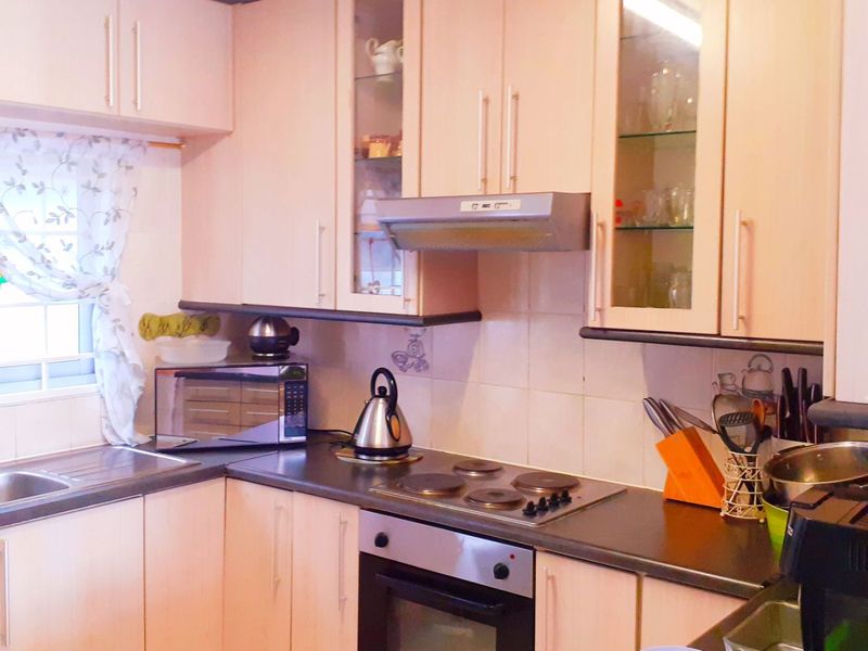 Beautiful and very neat House for Sale at the outskirts of Cimbebasia - Photo 4