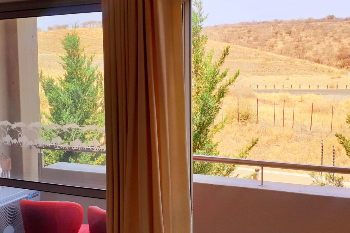 Beautiful One bedroom for sale. - Photo 2