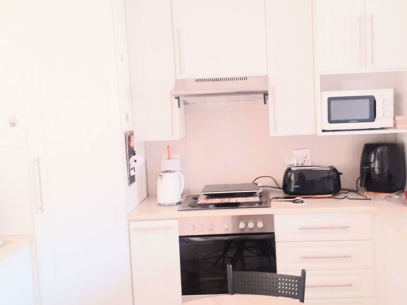 Beautiful One bedroom for sale. - Photo 3