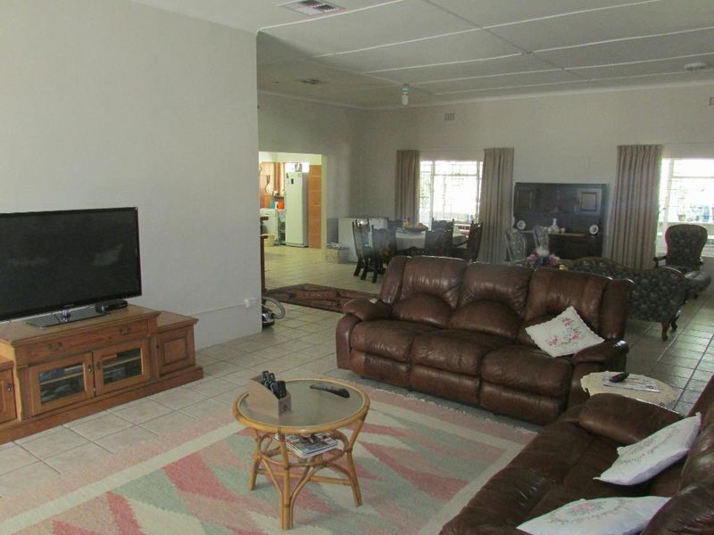 Smallholding in Omaruru - Photo 8