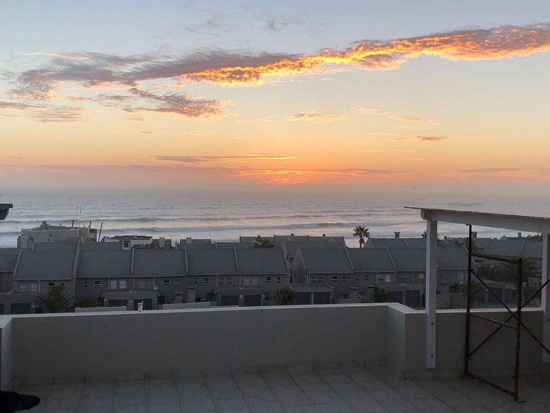 Seaside Tranquility and Luxury Unveiled - Photo 2